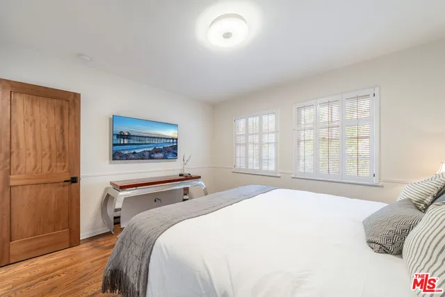 $16,000 | 3771 Longview Valley Road, Sherman Oaks, CA 91423