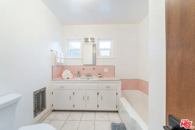 $16,000 | 3771 Longview Valley Road, Sherman Oaks, CA 91423