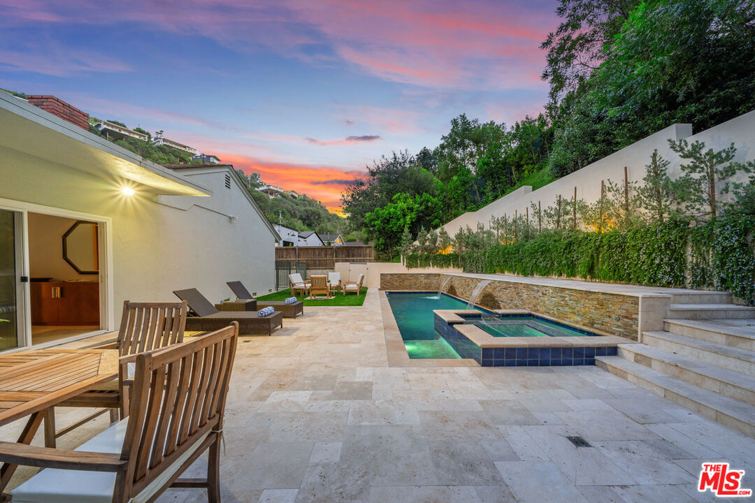 3771 Longview Valley Road Sherman Oaks, CA 91423 - Photo 9 of 75