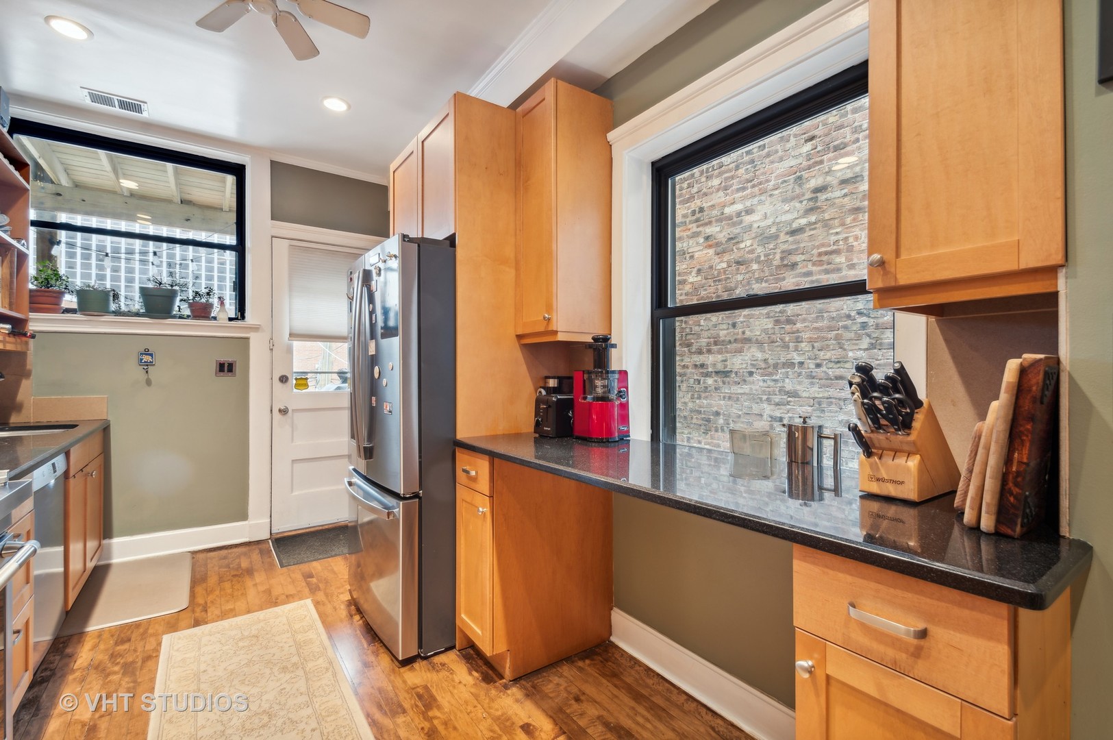 4331 North Hazel Street, Unit 2S Chicago, IL 60613 - Photo 5 of 17
