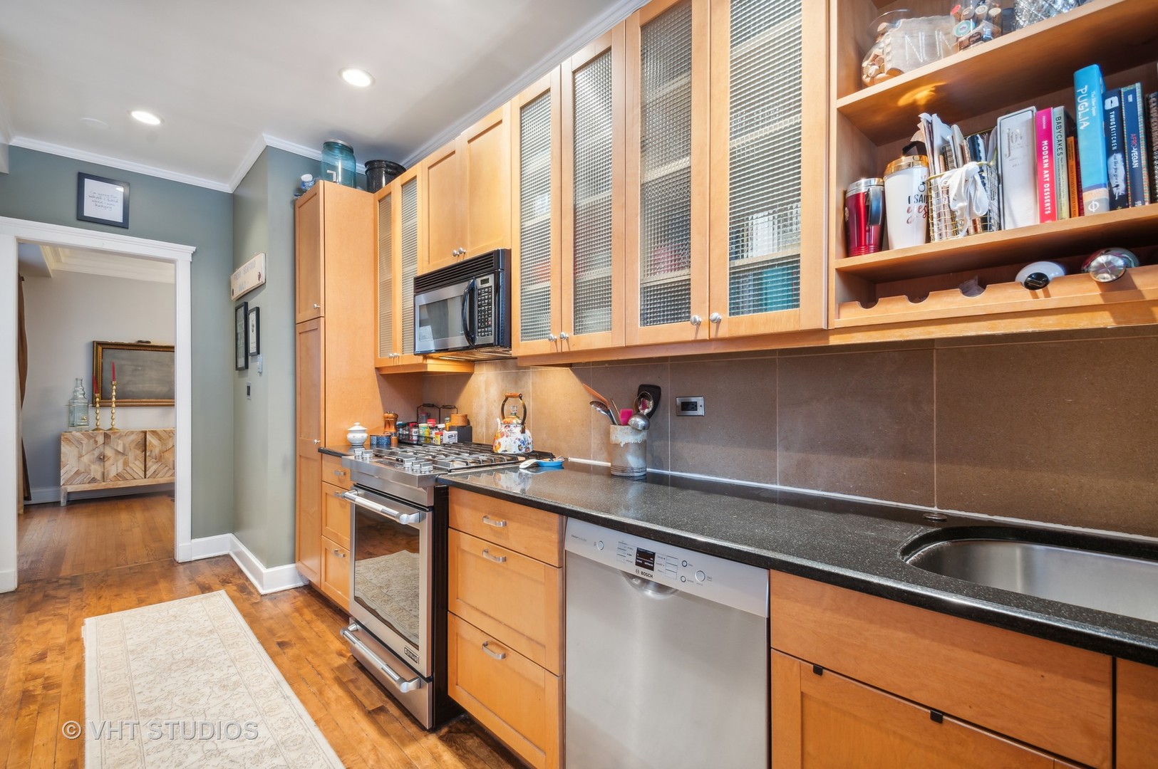 4331 North Hazel Street, Unit 2S Chicago, IL 60613 - Photo 6 of 17