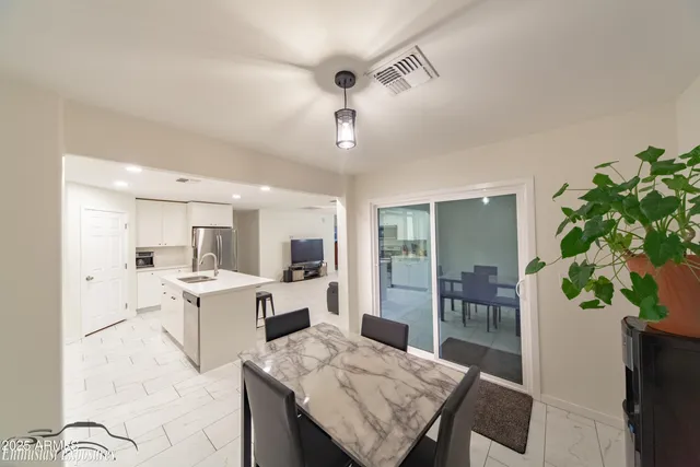 $535,000 | 8042 Calle Moctezuma, Guadalupe, AZ 85283