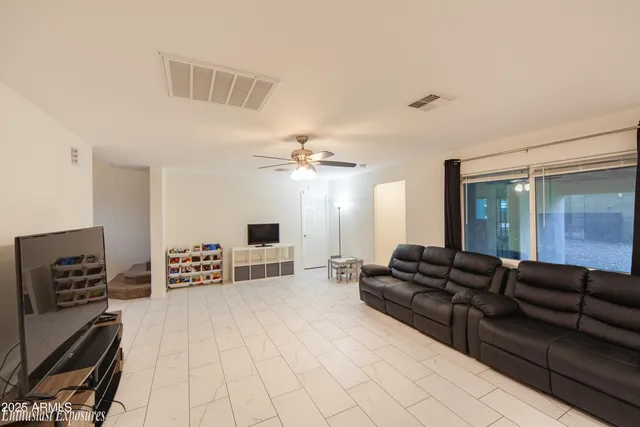 $535,000 | 8042 Calle Moctezuma, Guadalupe, AZ 85283