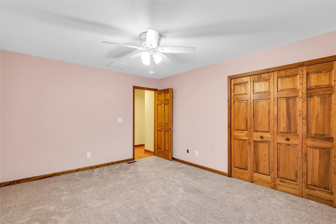6 Grandview Heights Findlay, IL 62534 - Photo 27 of 36