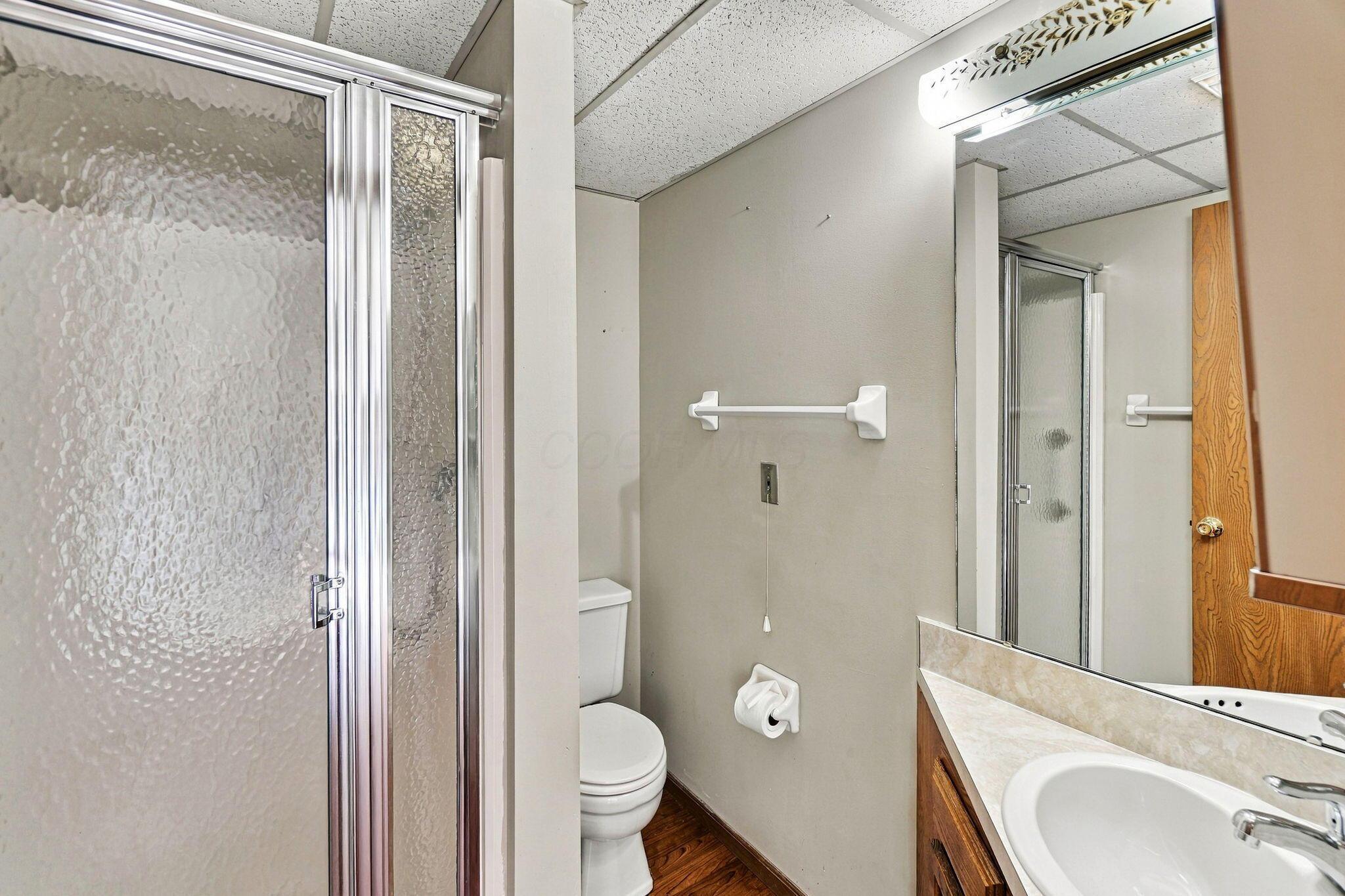 4115 Karl Road, Unit 201 Columbus, OH 43224 - Photo 23 of 31 Full Bath 2