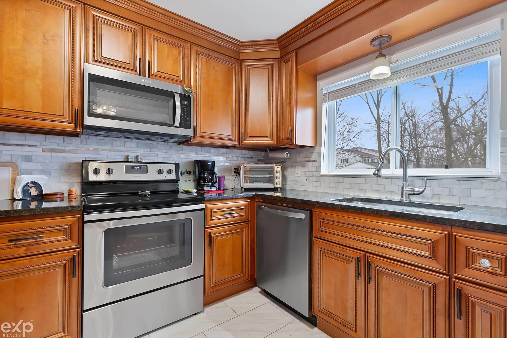 490 Miller Avenue, Unit 105 Rochester, MI 48307 - Photo 8 of 20