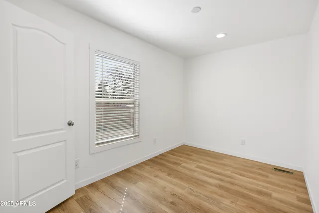 a view of empty room with window
