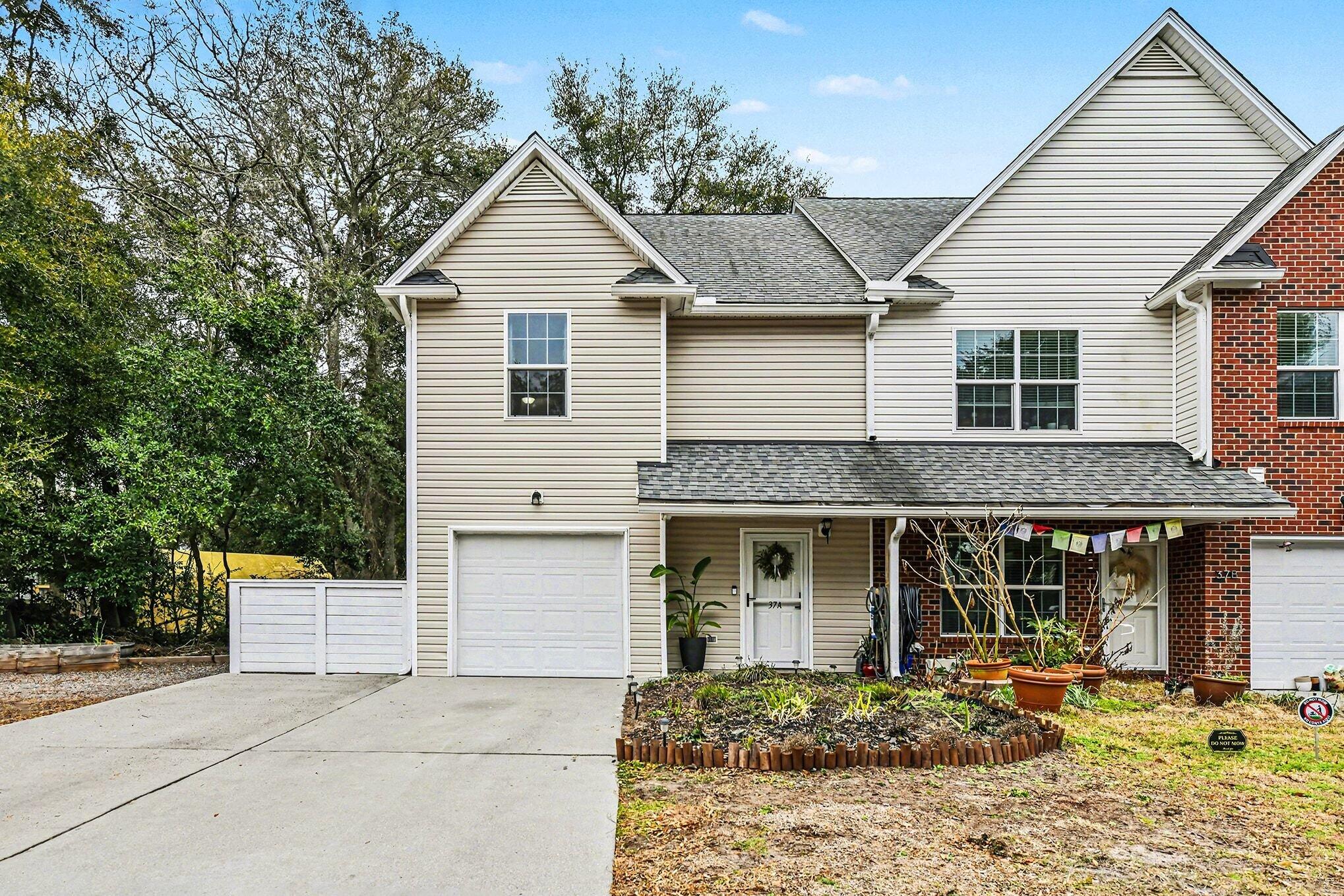 37 Rivers Point Row, Unit A Charleston, SC 29412 - Photo 2 of 29 Welcome Home to 37 Rivers Point Row A