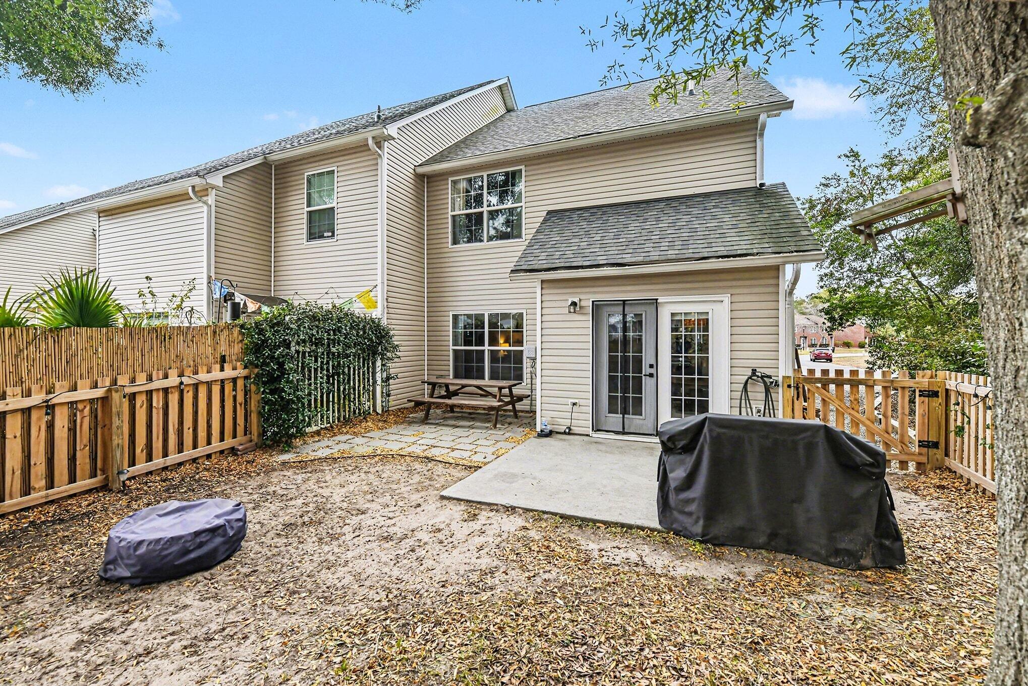 37 Rivers Point Row, Unit A Charleston, SC 29412 - Photo 28 of 29 Rear Exterior