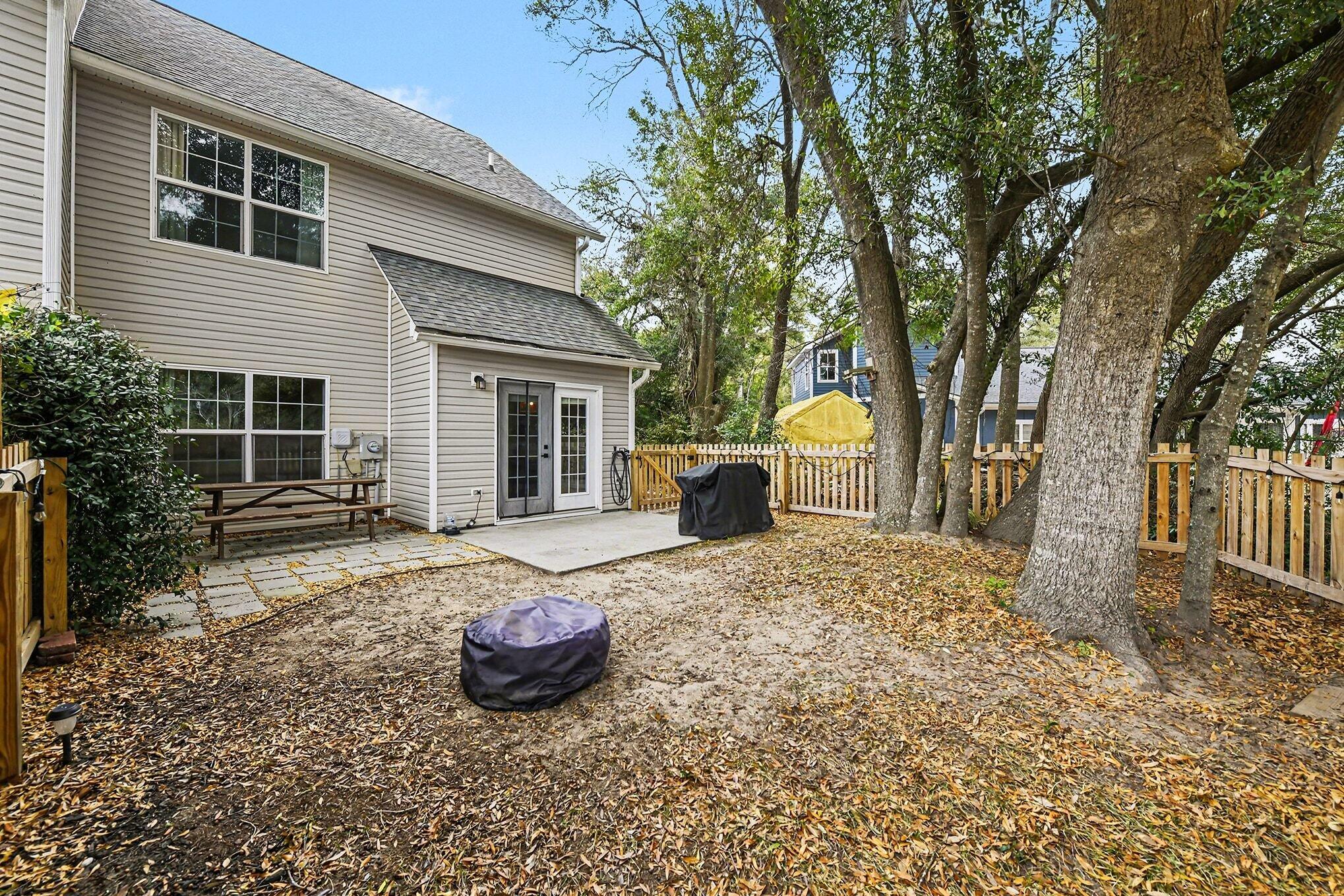 37 Rivers Point Row, Unit A Charleston, SC 29412 - Photo 29 of 29 Backyard