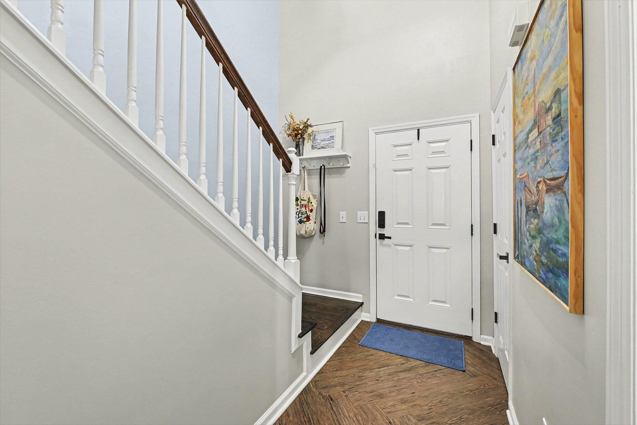 37 Rivers Point Row, Unit A Charleston, SC 29412 - Photo 5 of 29 Foyer Entry