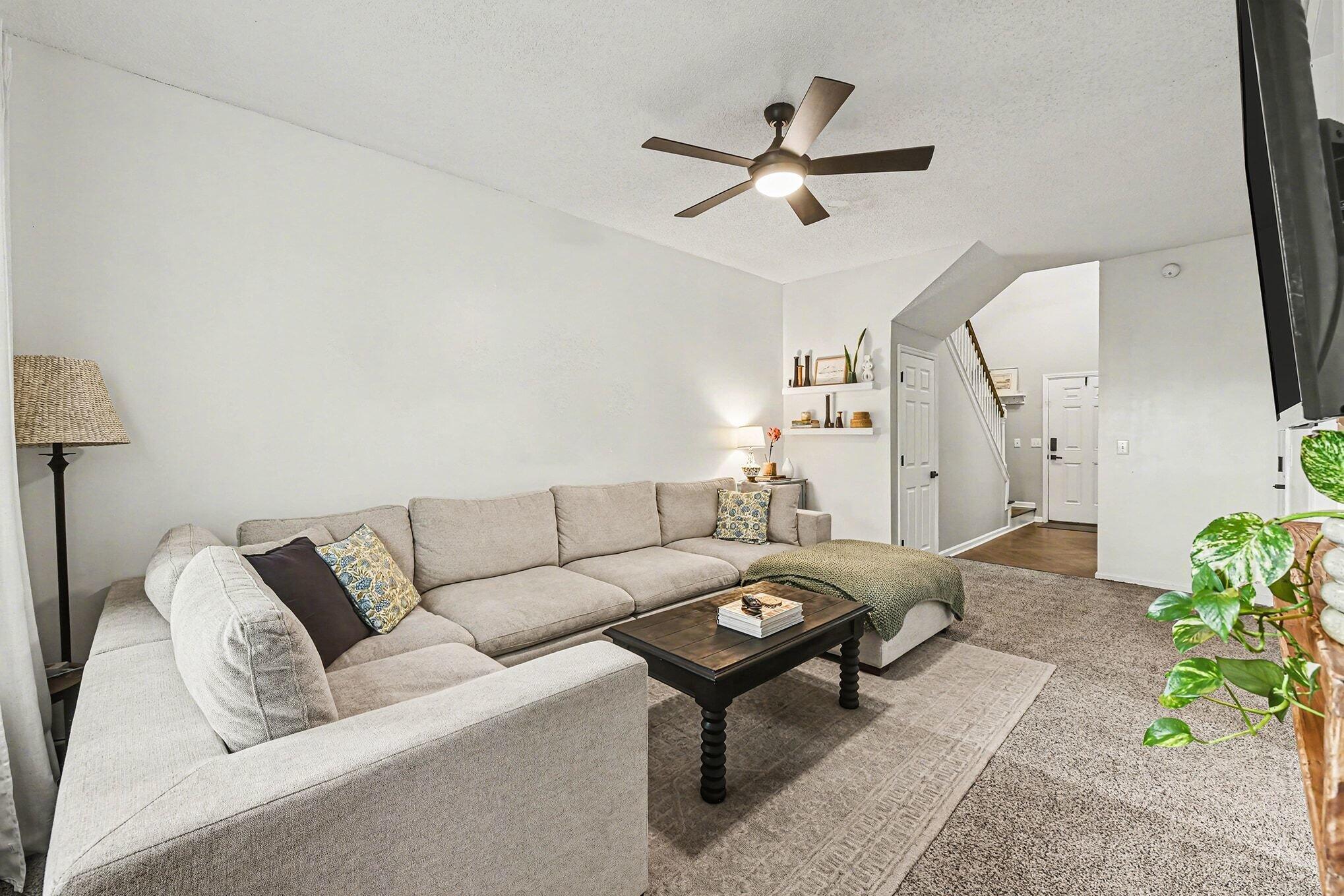37 Rivers Point Row, Unit A Charleston, SC 29412 - Photo 6 of 29 Living Room