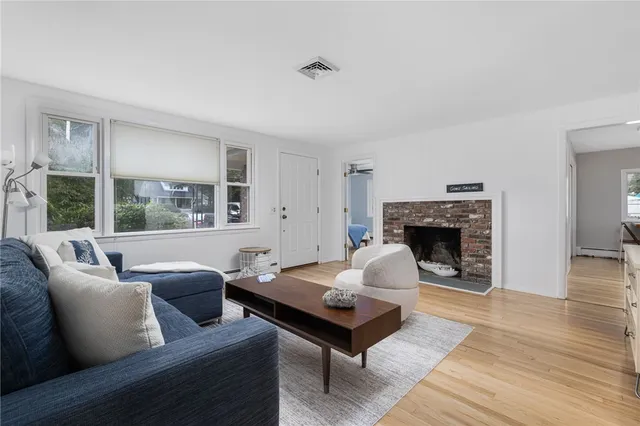 $875,000 | 471 Annaquatucket Road, North Kingstown, RI 02852