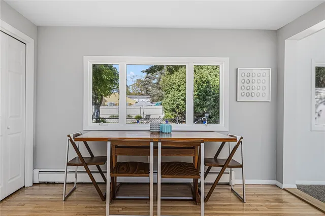 $875,000 | 471 Annaquatucket Road, North Kingstown, RI 02852