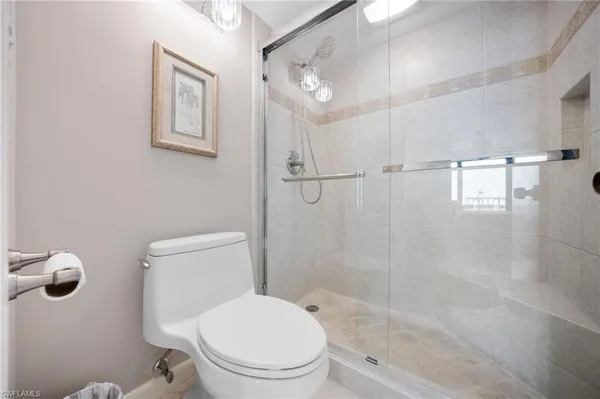 $899,900 | 320 Seaview Court, Unit 2009, Marco Island, FL 34145