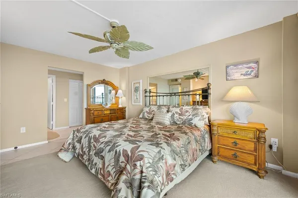 $899,900 | 320 Seaview Court, Unit 2009, Marco Island, FL 34145