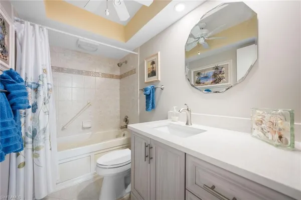 $899,900 | 320 Seaview Court, Unit 2009, Marco Island, FL 34145