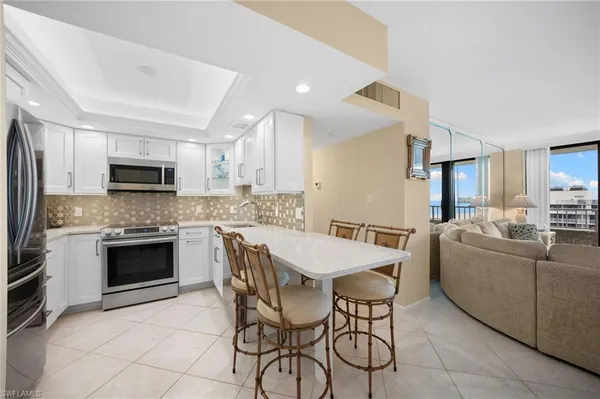 $899,900 | 320 Seaview Court, Unit 2009, Marco Island, FL 34145