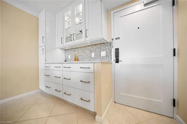$899,900 | 320 Seaview Court, Unit 2009, Marco Island, FL 34145