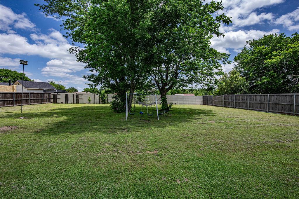 817 South Old Temple Road Lorena, TX 76655 - Photo 16 of 17 a view of a park with large trees
