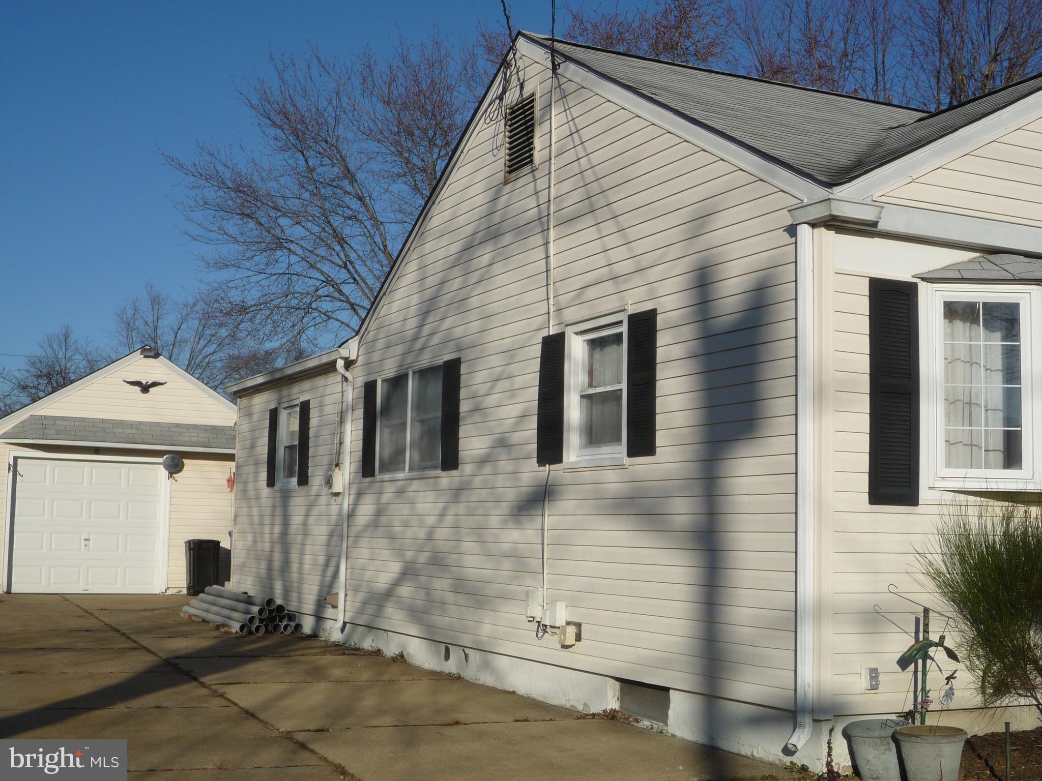 31 Paul Road Maple Shade, NJ 08052 - Photo 3 of 33