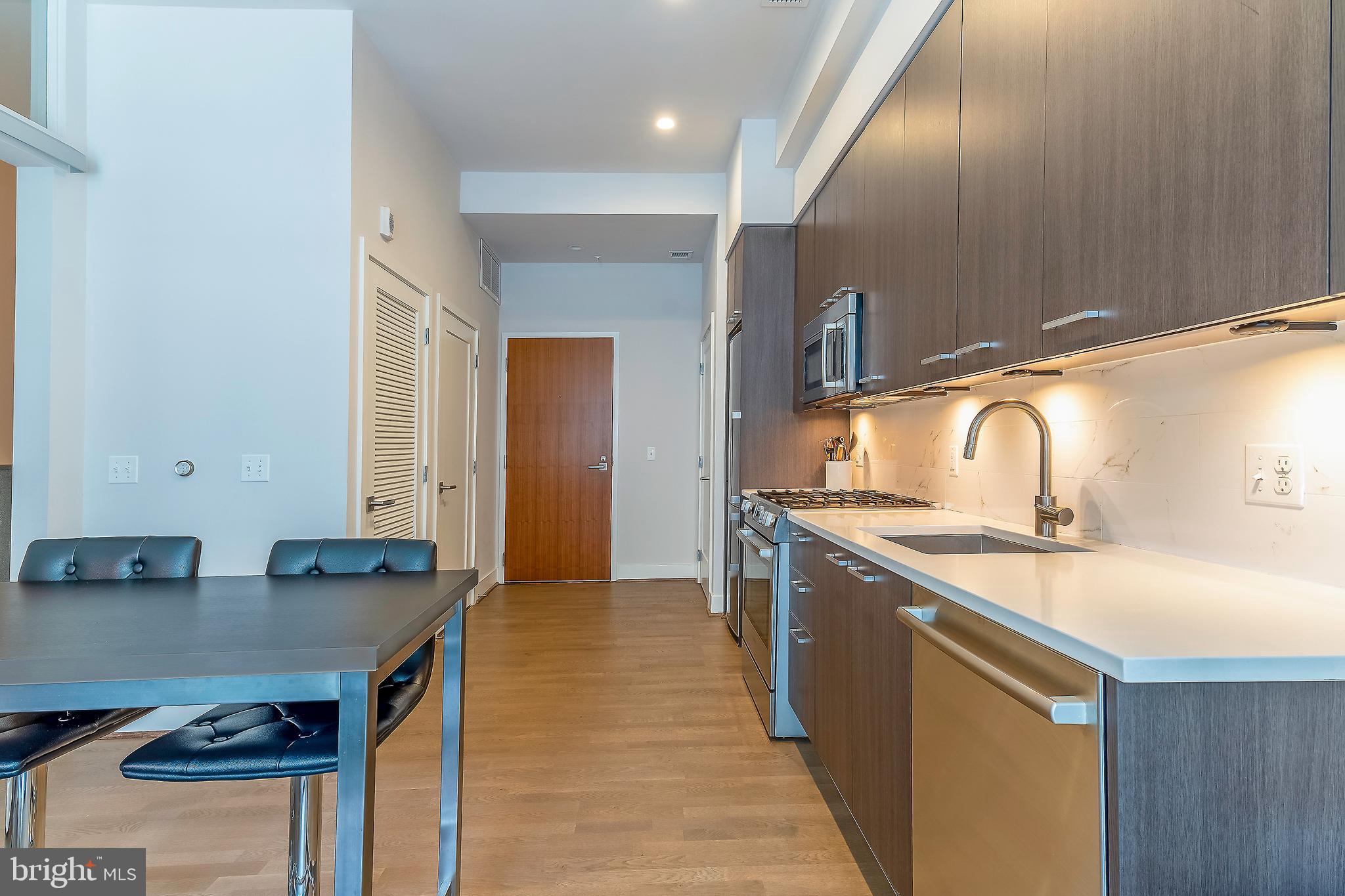 525 Water Street Southwest, Unit 327 Washington, DC 20024 - Photo 10 of 34