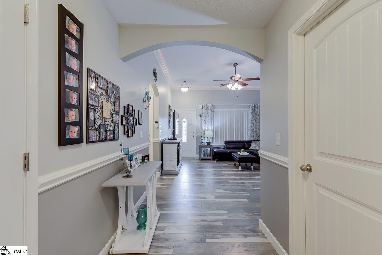 809 John Thomas Way Greer, SC 29651 - Photo 8 of 36 Gallery Image 8