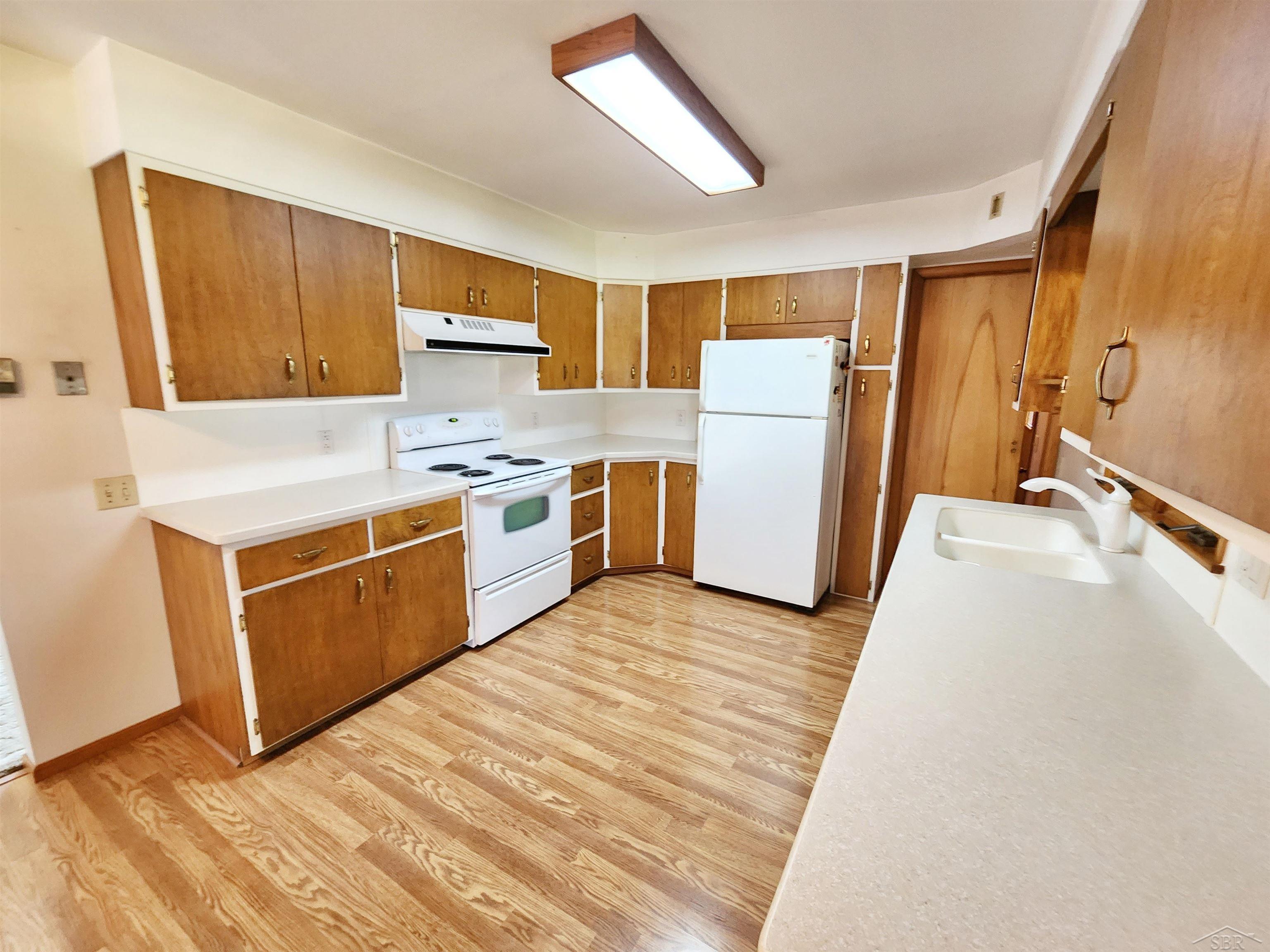 3651 North Graham Road Freeland, MI 48623 - Photo 20 of 60 50123810-19.JPG