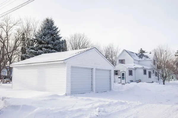$115,000 | 107 West 10th Street, Morris, MN 56267