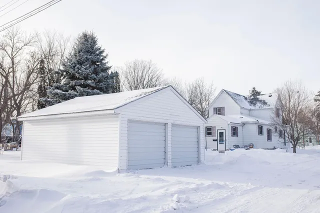 $124,900 | 107 West 10th Street, Morris, MN 56267