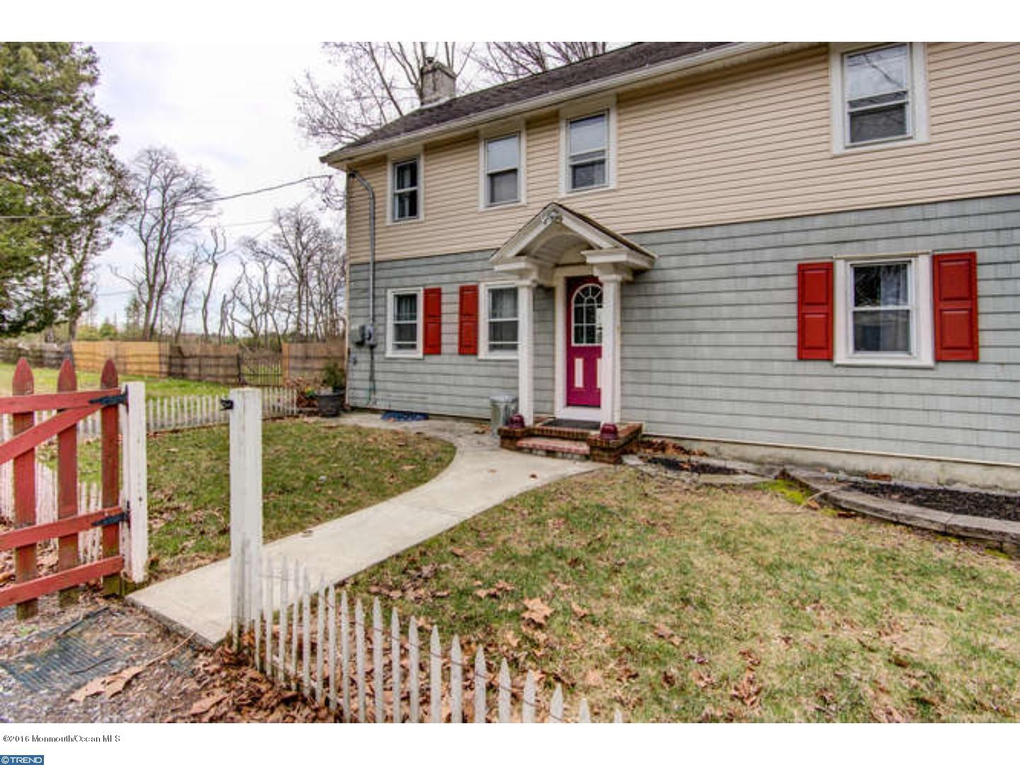 143 Walnford Road Allentown, NJ 08501 - Photo 4 of 25 4
