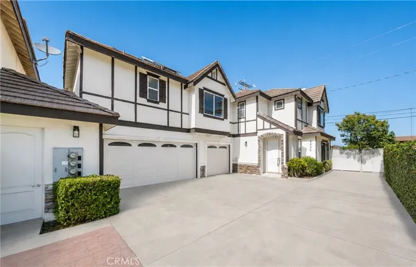 $1,450,000 | 824 Sunset Boulevard, Unit B, Arcadia, CA 91007