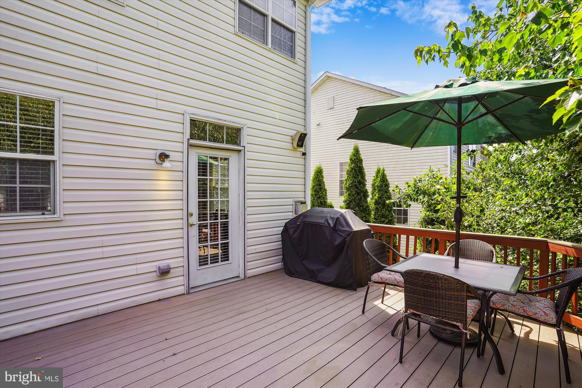 15658 Avocet Loop Woodbridge, VA 22191 - Photo 28 of 30 Deck