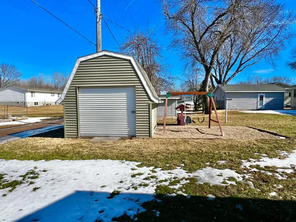 $299,900 | 1630 8th Avenue, Granite Falls, MN 56241