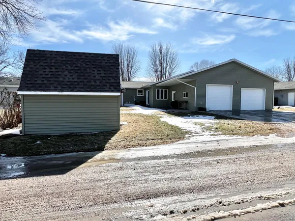 $299,900 | 1630 8th Avenue, Granite Falls, MN 56241