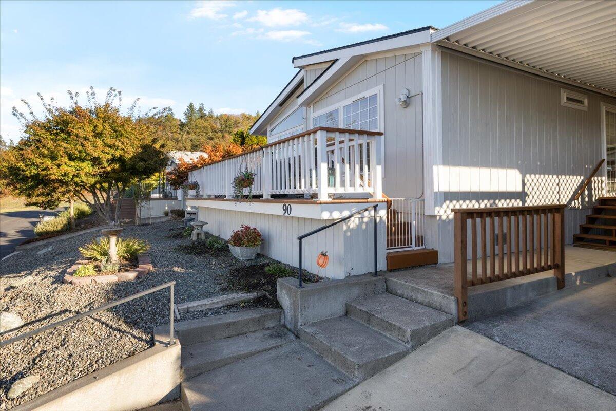 3955 South Stage Road, Unit 90 Medford, OR 97501 - Photo 2 of 42 02-CI_2142