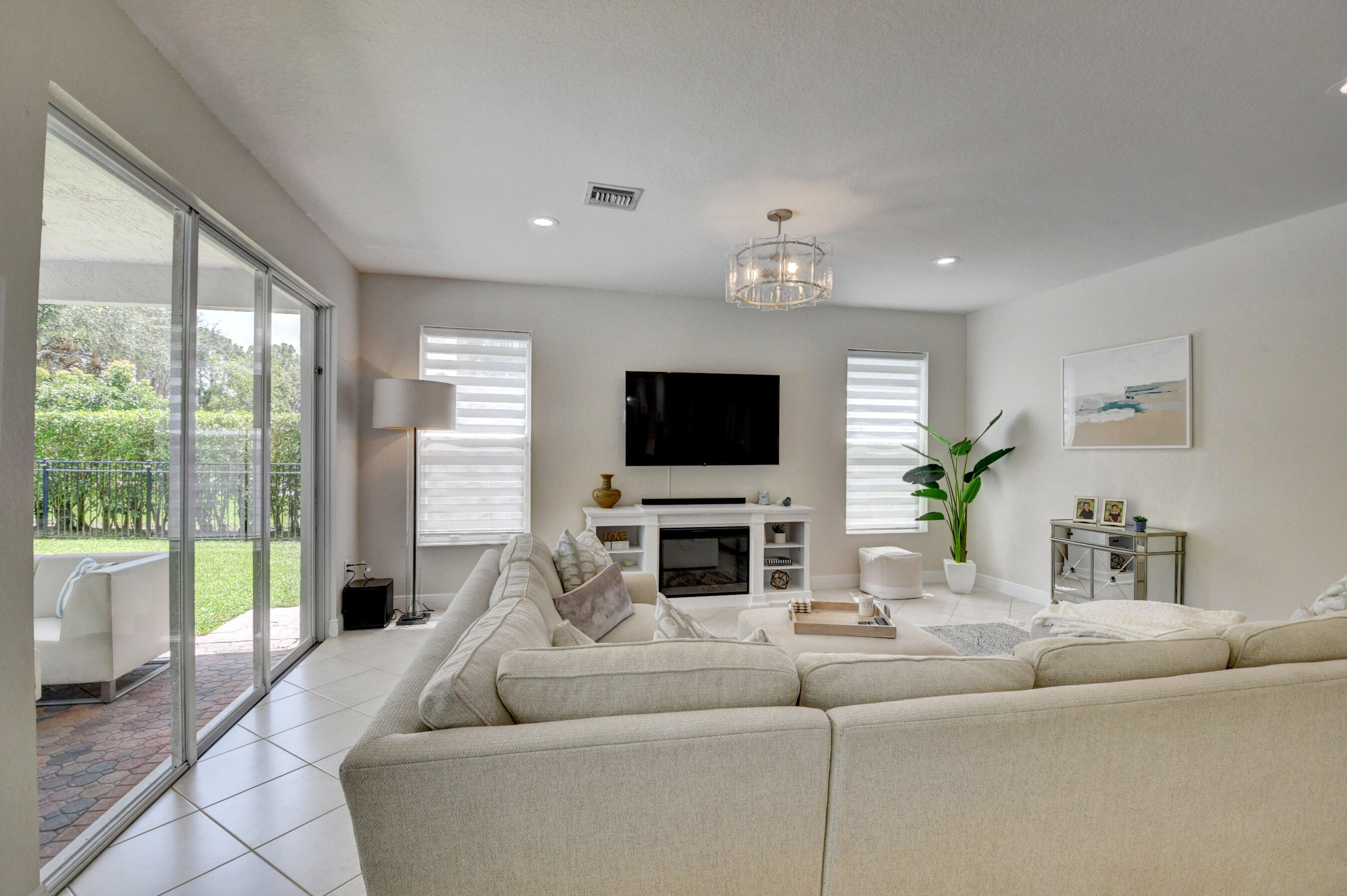 19263 Skyridge Circle Boca Raton, FL 33498 - Photo 12 of 54 DSC_1279_80_81_82_83