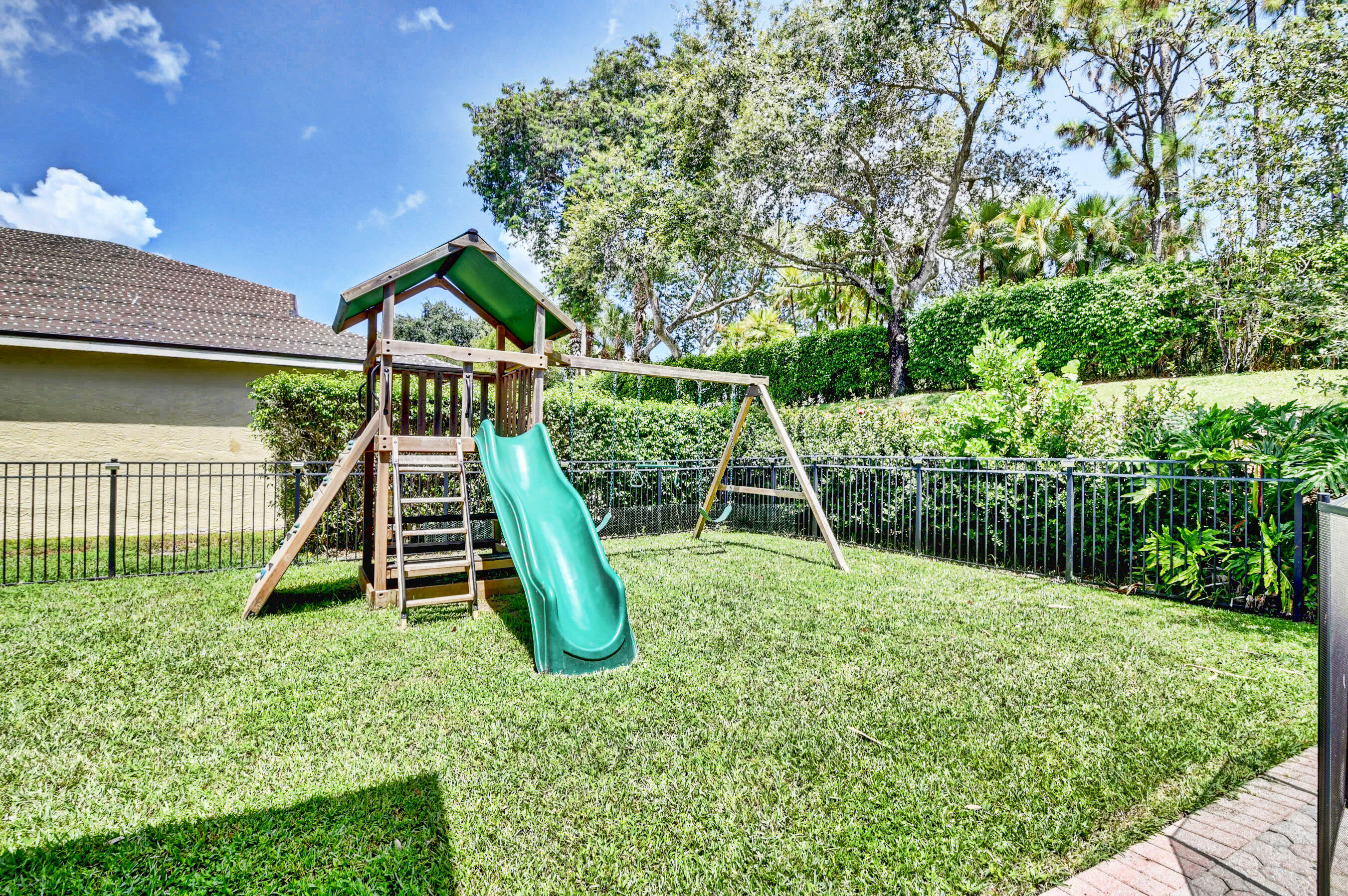 19263 Skyridge Circle Boca Raton, FL 33498 - Photo 4 of 54 DSC_1209_10_11_12_13