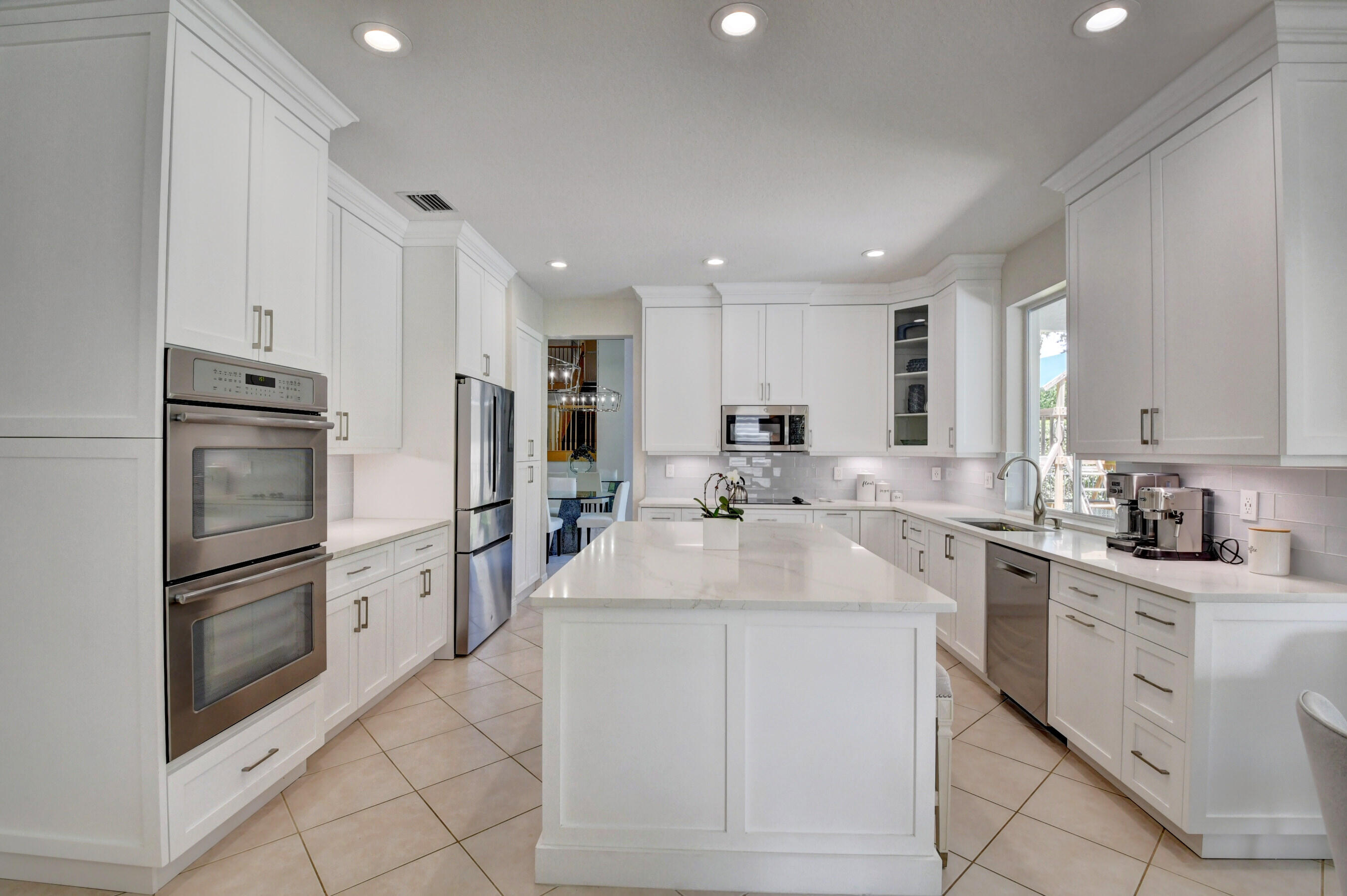 19263 Skyridge Circle Boca Raton, FL 33498 - Photo 7 of 54 DSC_1304_5_6_7_8