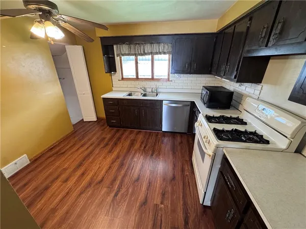 $1,500 | 1134 Strawn Avenue, New Kensington, PA 15068