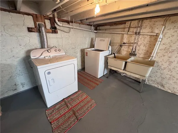 $1,500 | 1134 Strawn Avenue, New Kensington, PA 15068