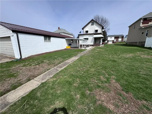 $1,500 | 1134 Strawn Avenue, New Kensington, PA 15068