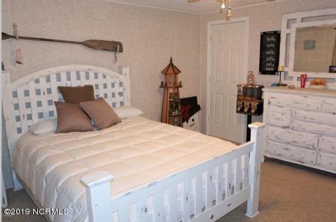 157 Peninsula Manor Road Hubert, NC 28539 - Photo 18 of 32 FullSizeR_12