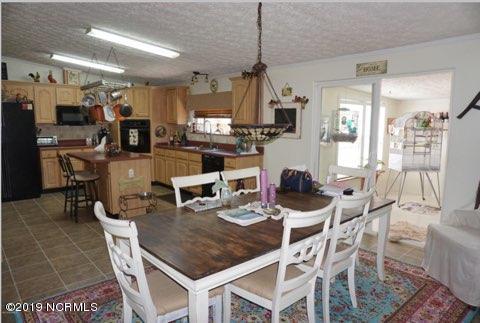157 Peninsula Manor Road Hubert, NC 28539 - Photo 7 of 32 FullSizeR_6