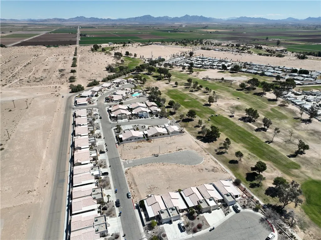 3935 Par Blythe, CA 92225 - Photo 7 of 11