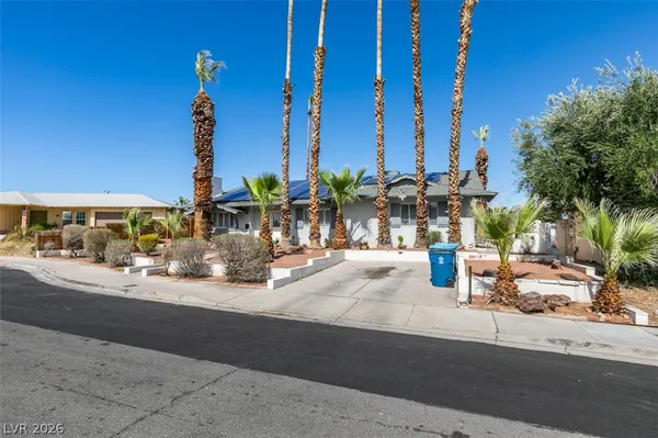 $2,300 | 3578 Antigua Avenue, Las Vegas, NV 89121