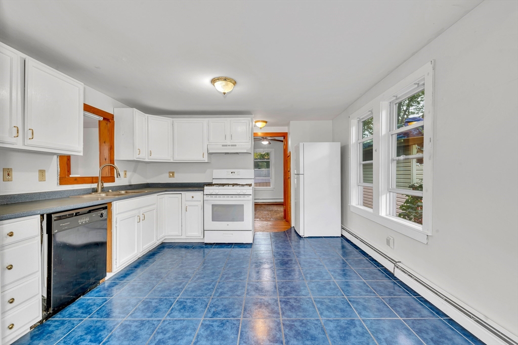 4 Stevens Way Rutland, MA 01543 - Photo 19 of 42