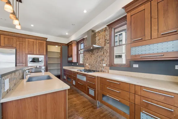 $1,699,900 | 617 Franklin Avenue, River Forest, IL 60305
