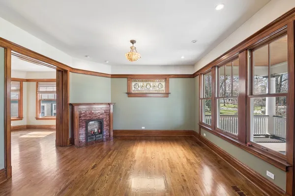 $1,699,900 | 617 Franklin Avenue, River Forest, IL 60305
