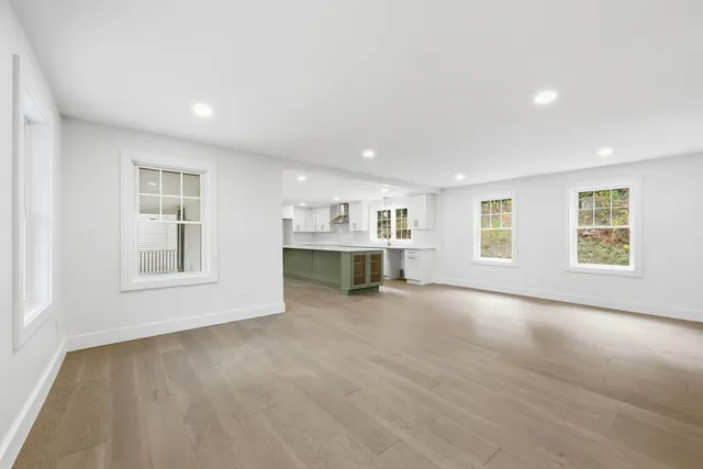 $824,000 | 75 Lead Mine Road, Southampton, MA 01073